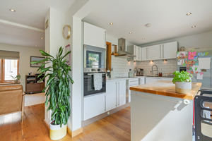 Taptonville Head Broomhill